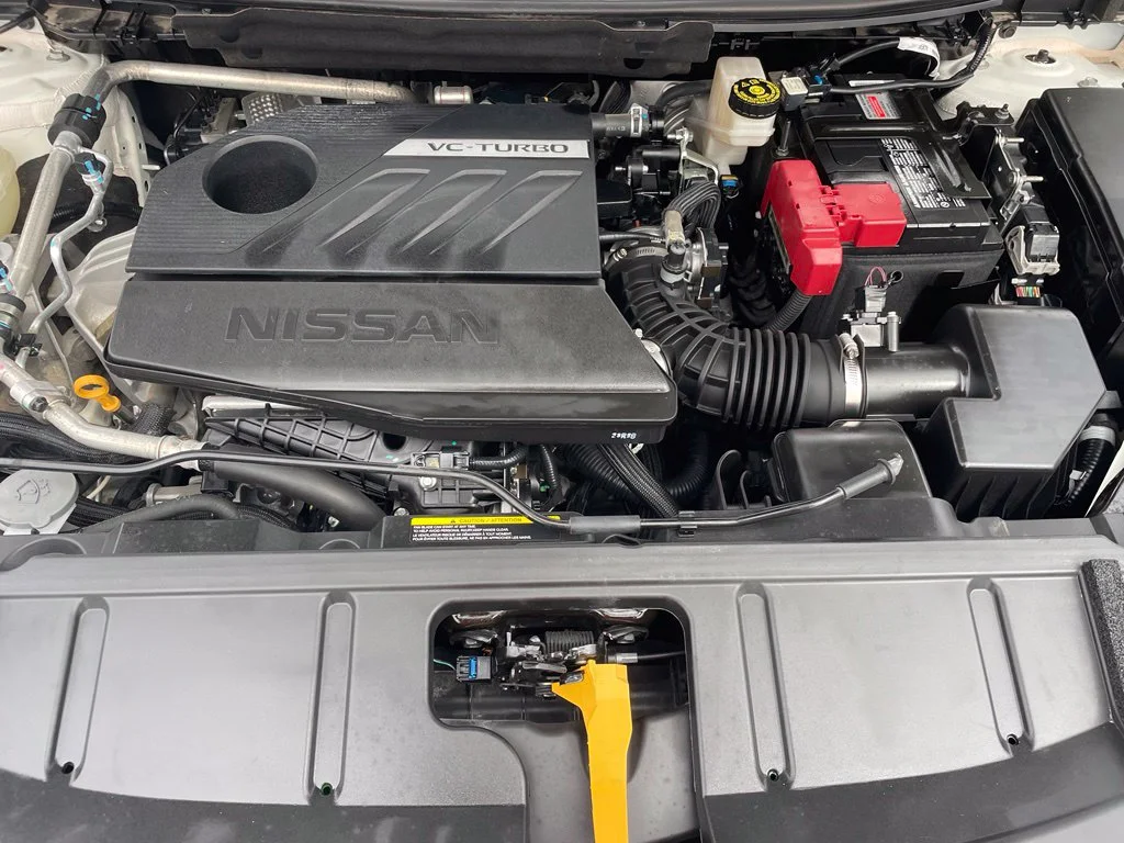Used 2023 White Nissan S image 29