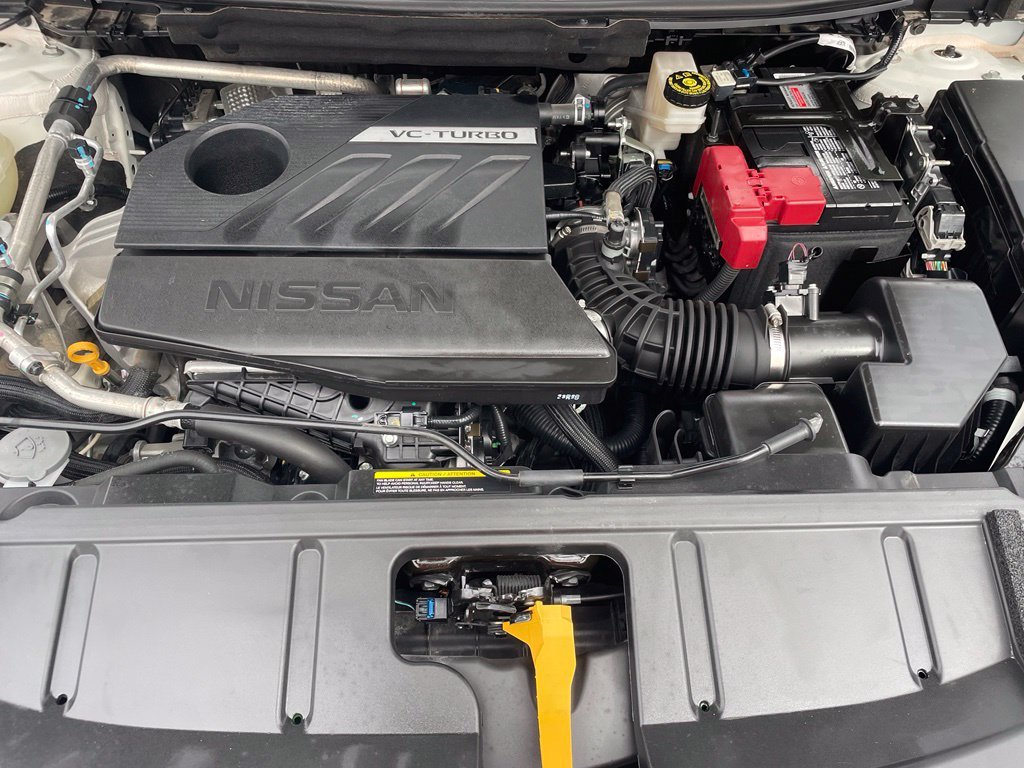 Used 2023 White Nissan S image 29