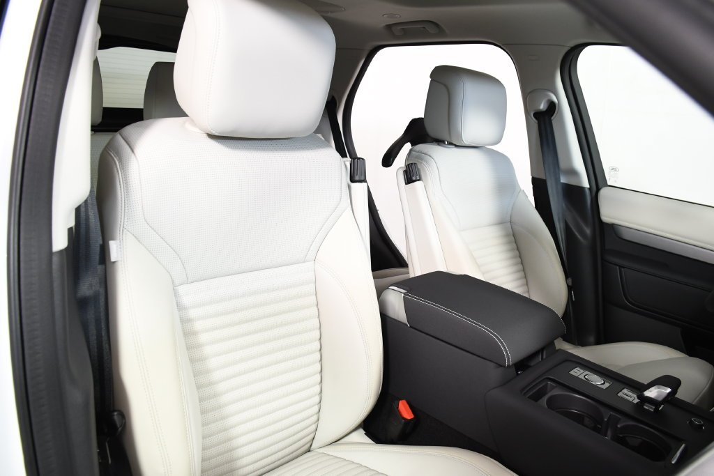 Certified Used 2026 Fuji White Land Rover Gemini Edition image 20