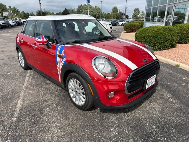 Used 2016 Blazing Red MINI Base image 3