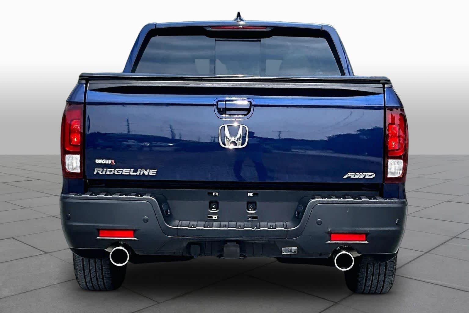 Used 2022 Obsidian Blue Pearl Honda RTL-E image 5