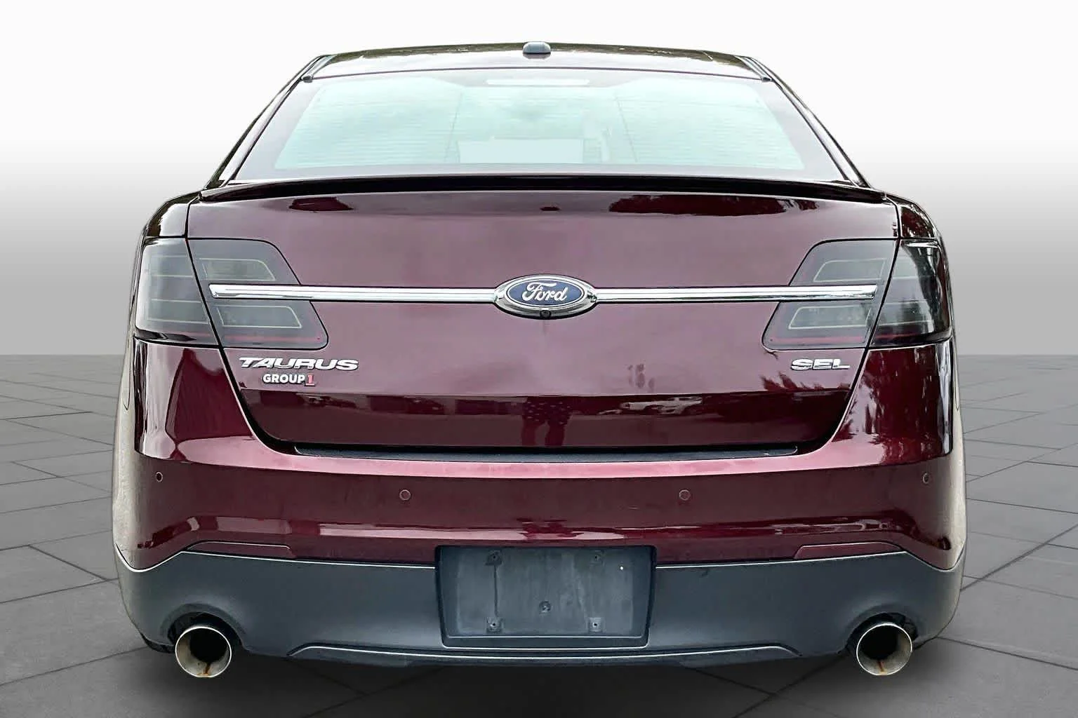 Pre-Owned 2018 Ford Taurus SEL