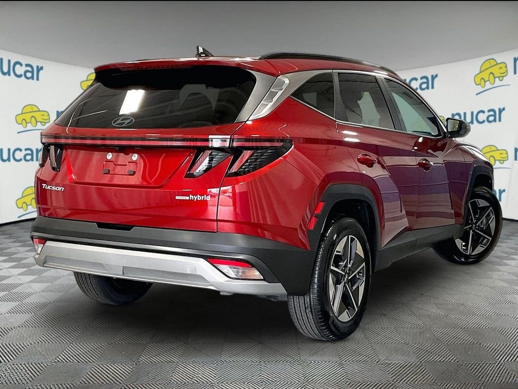 Certified Used 2025 Red Hyundai SEL Convenience image 6