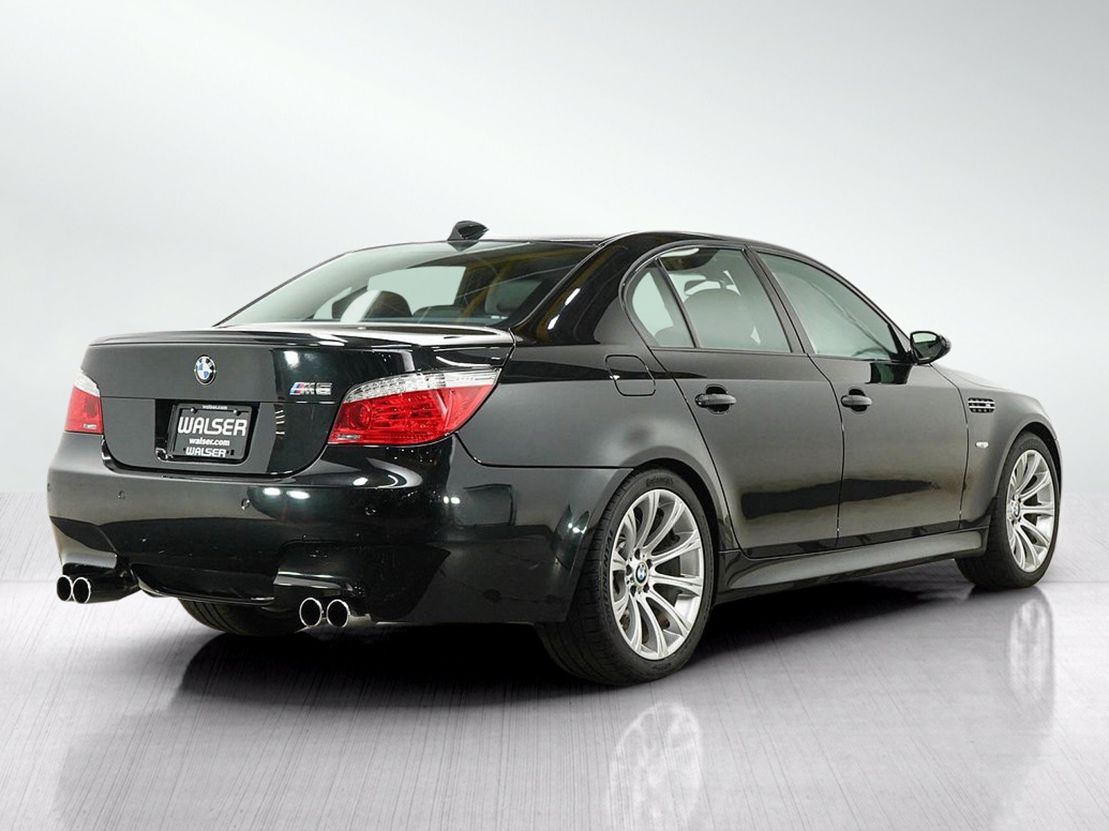 Used 2008 Black Sapphire Metallic BMW Base image 5