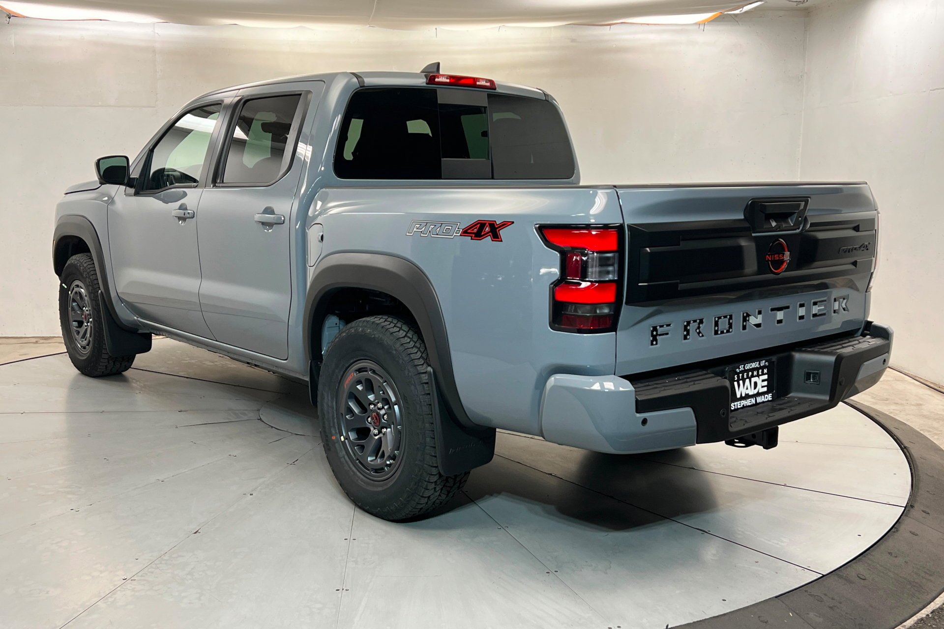 New 2026 Boulder Gray Pearl Nissan Crew Cab PRO-4X® image 3