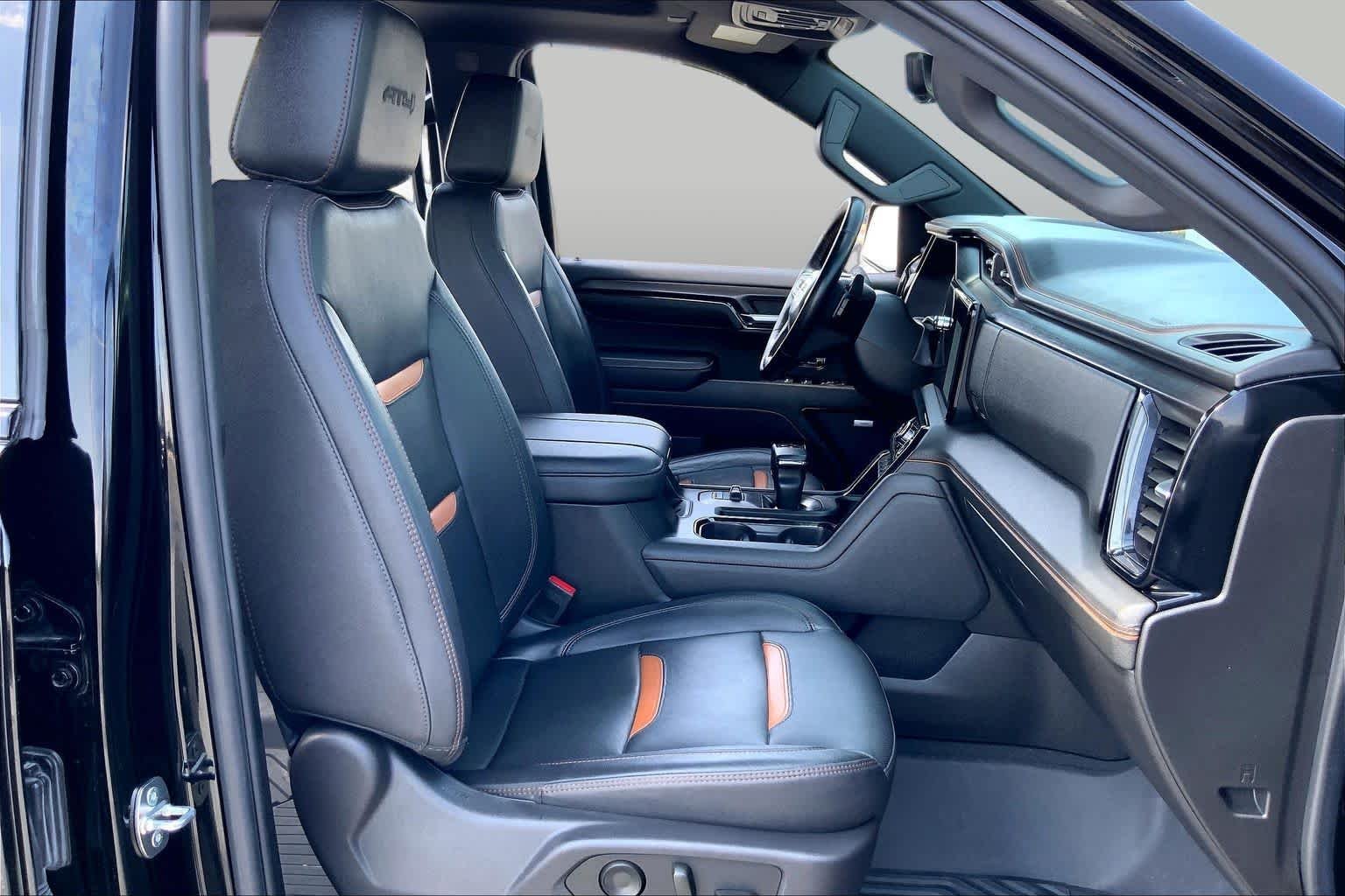 Used 2024 Onyx Black GMC AT4 image 9