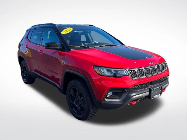 Used 2023 Red Jeep Trailhawk image 3