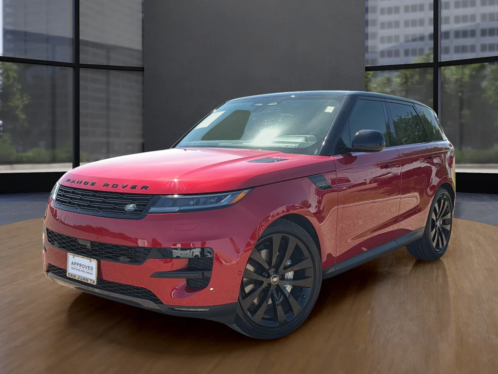 Used 2025  Land Rover SE image 9