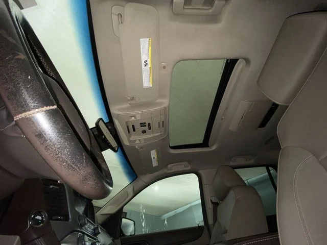 Used 2018 Gray Chevrolet Premier image 22