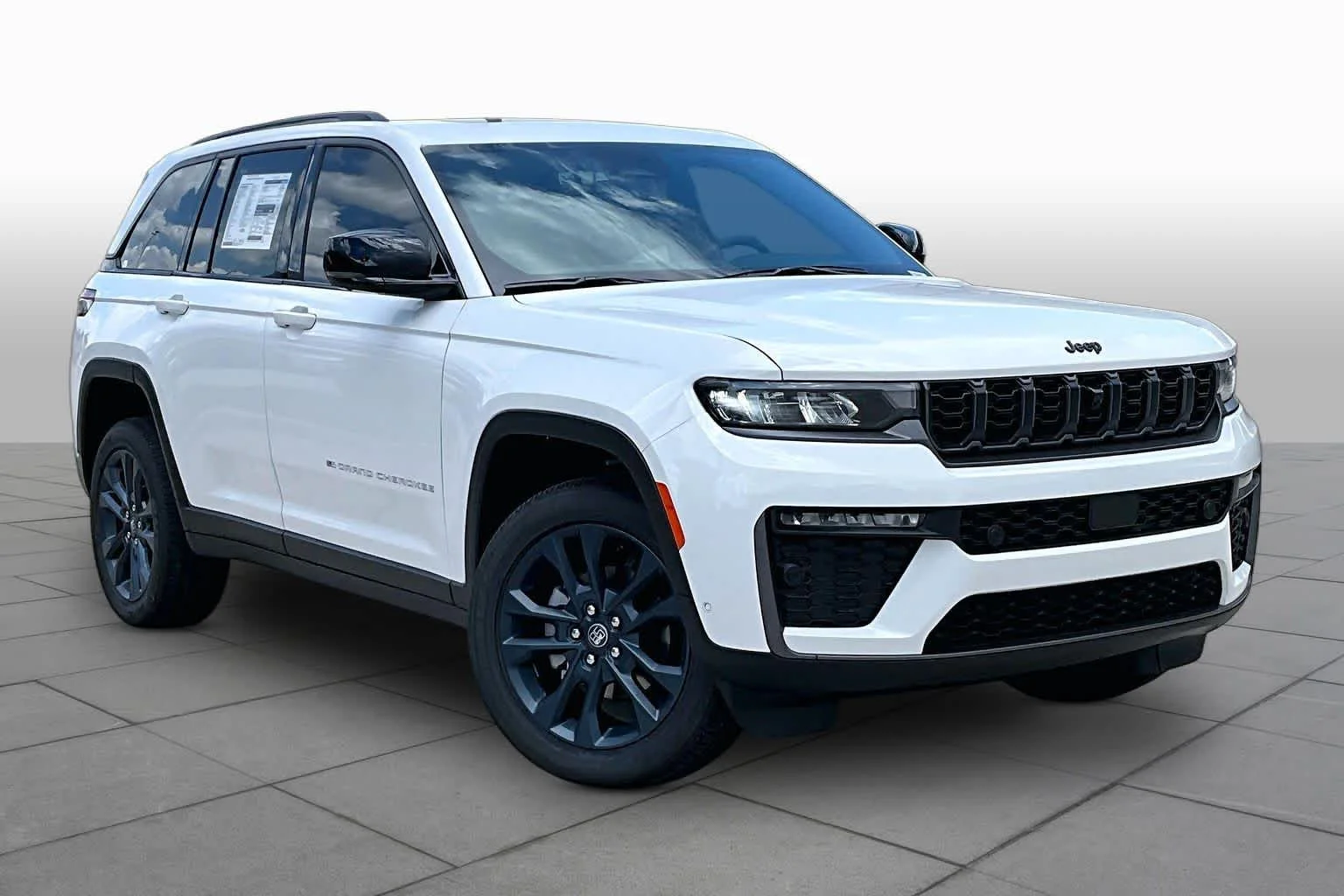 New 2026 Bright White Clear-Coat Exterior Paint Jeep 85th Anniversary Edition image 2