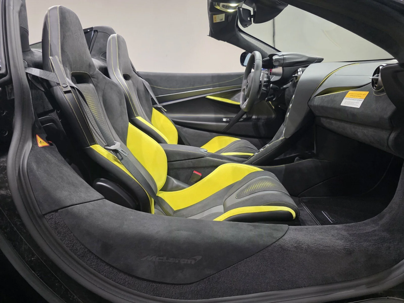 New 2027 Namaka Blue McLaren Spider image 22