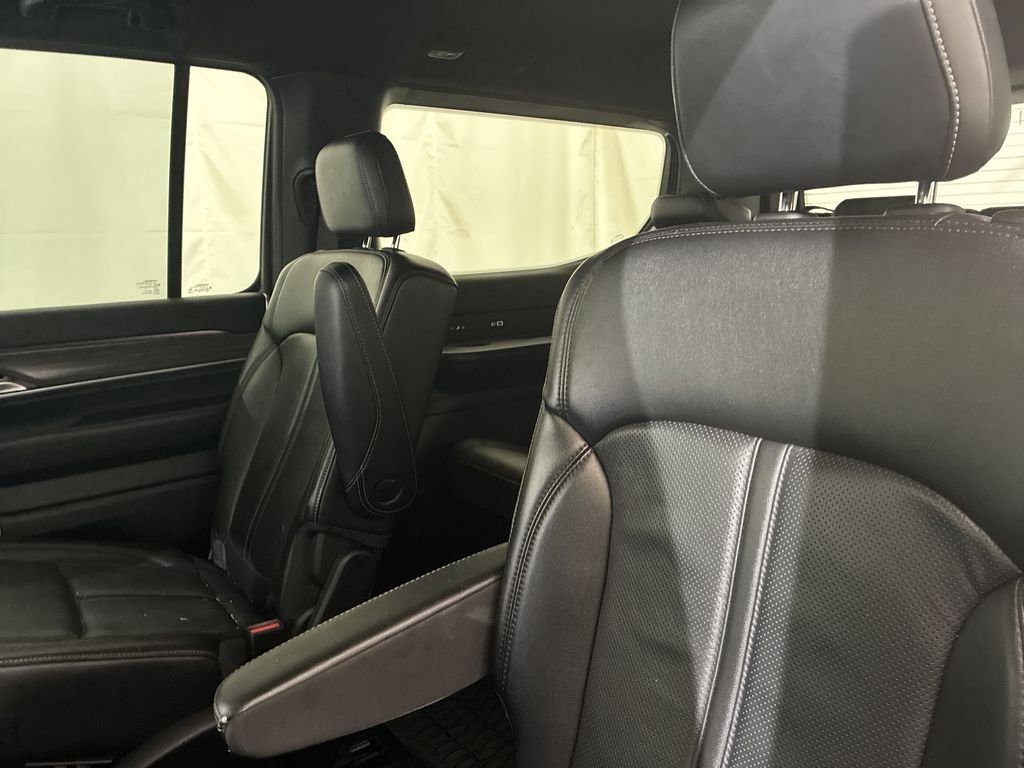Used 2024 White Jeep Series III image 11