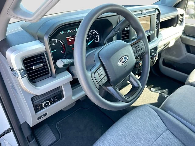 New 2026 Oxford White Ford XL image 6