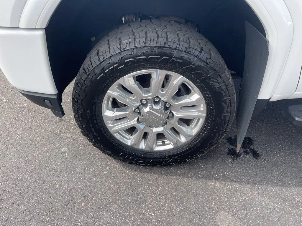 Used 2020 White GMC Denali image 13