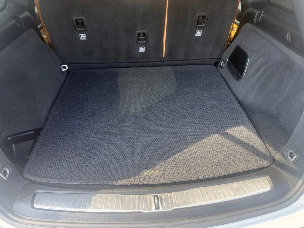 Used 2022 White Jeep Summit image 45