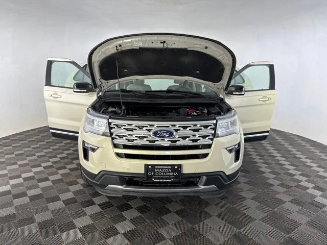 Used 2018 Silver Ford XLT image 11