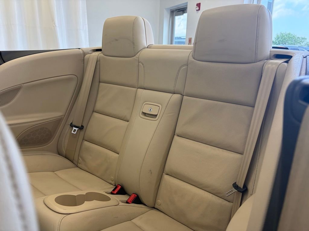Used 2013 Candy White Volkswagen Lux image 21
