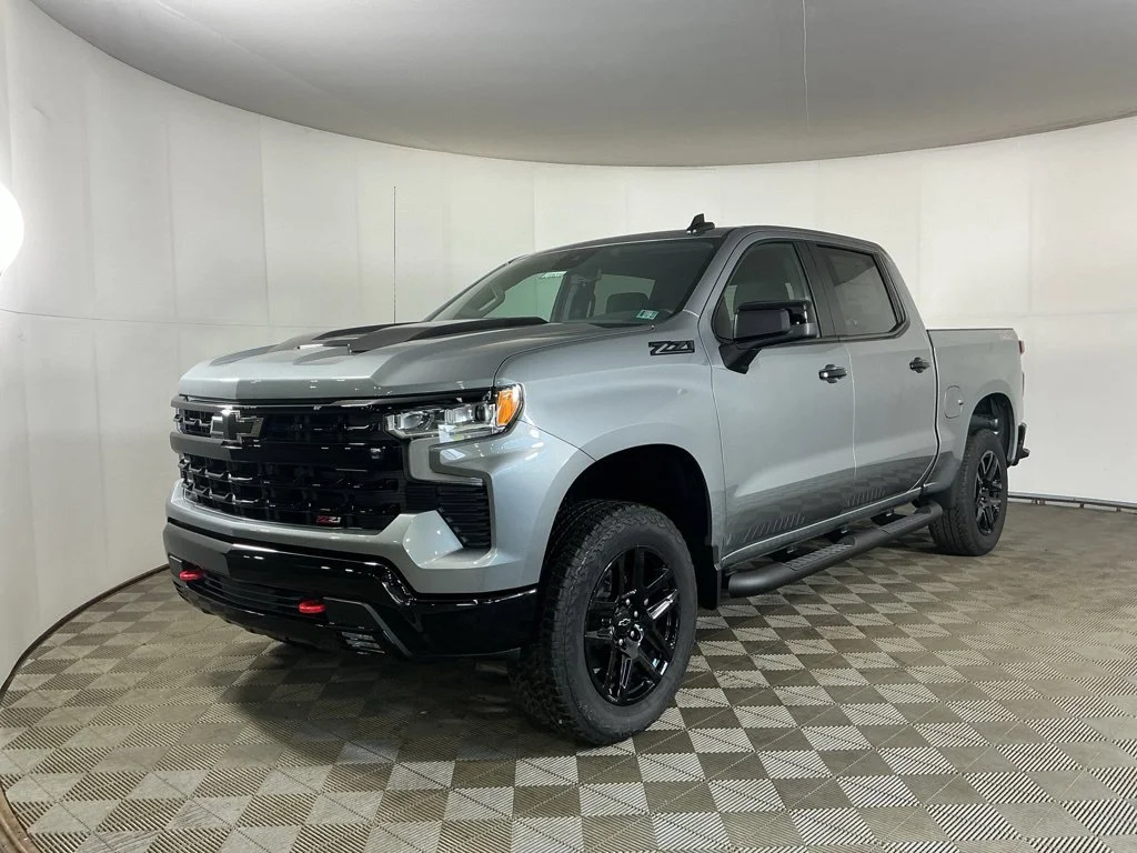 New 2026 Sterling Gray Metallic Chevrolet LT Trail Boss image 3