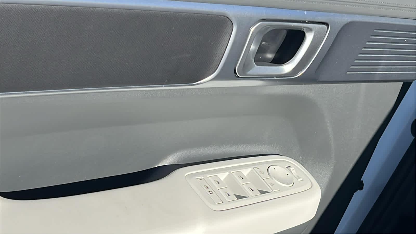 New 2026 Serenity White Hyundai SE image 53