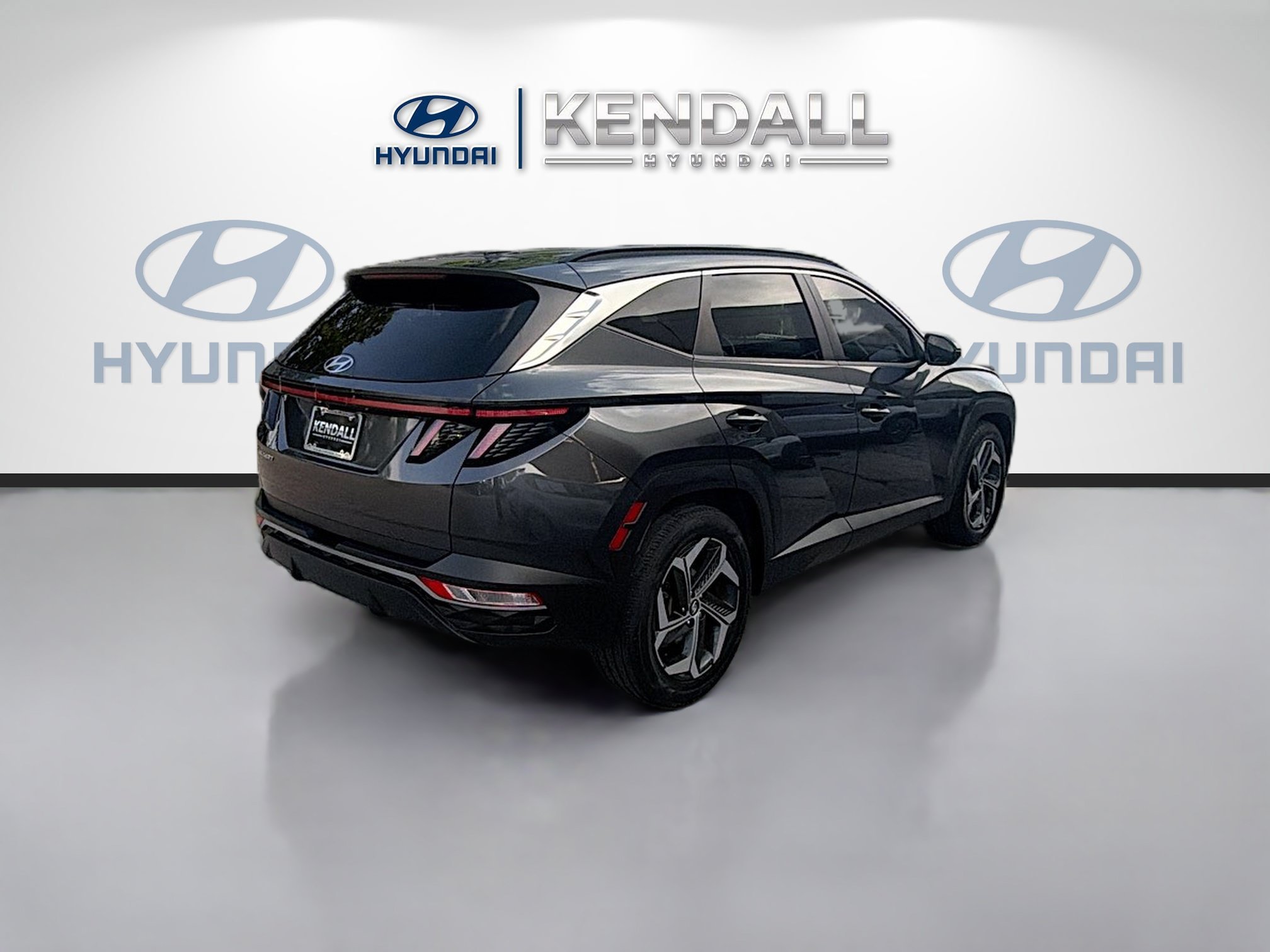 Used 2022 Portofino Gray Hyundai SEL image 6