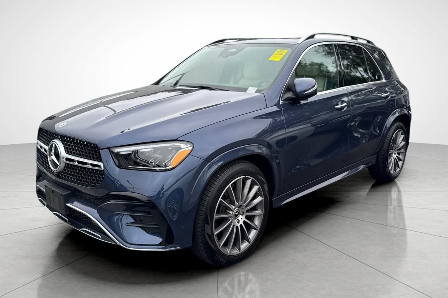 Used 2025 Blue Mercedes-Benz GLE 450 image 2