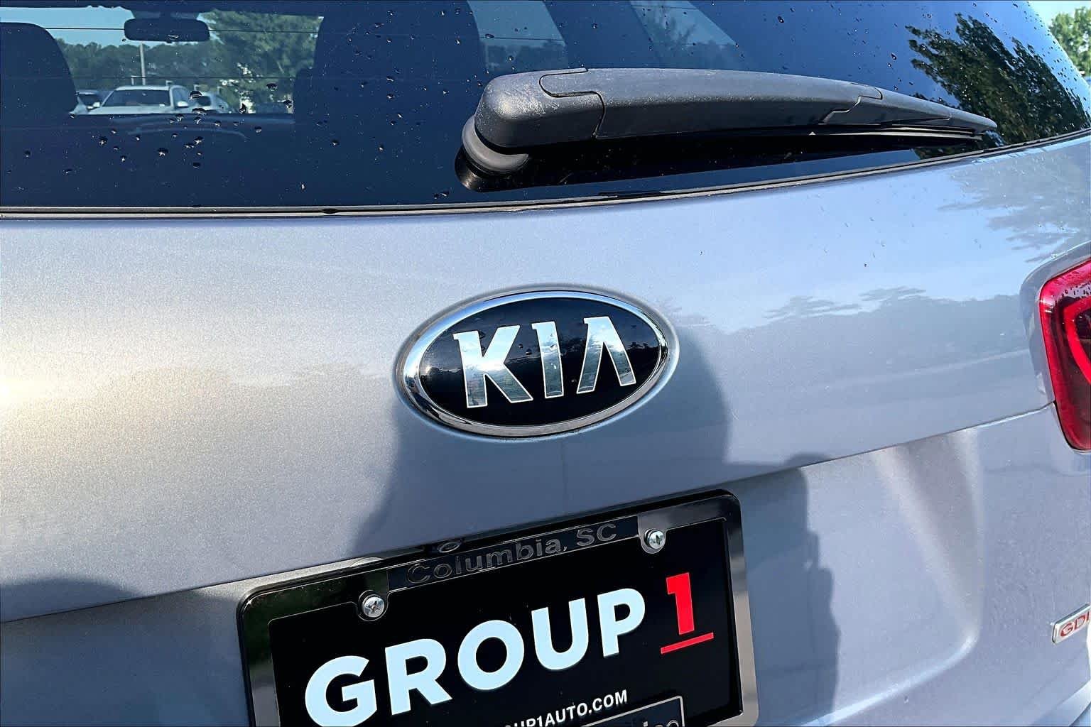 Used 2019 Everlasting Silver Kia L image 33
