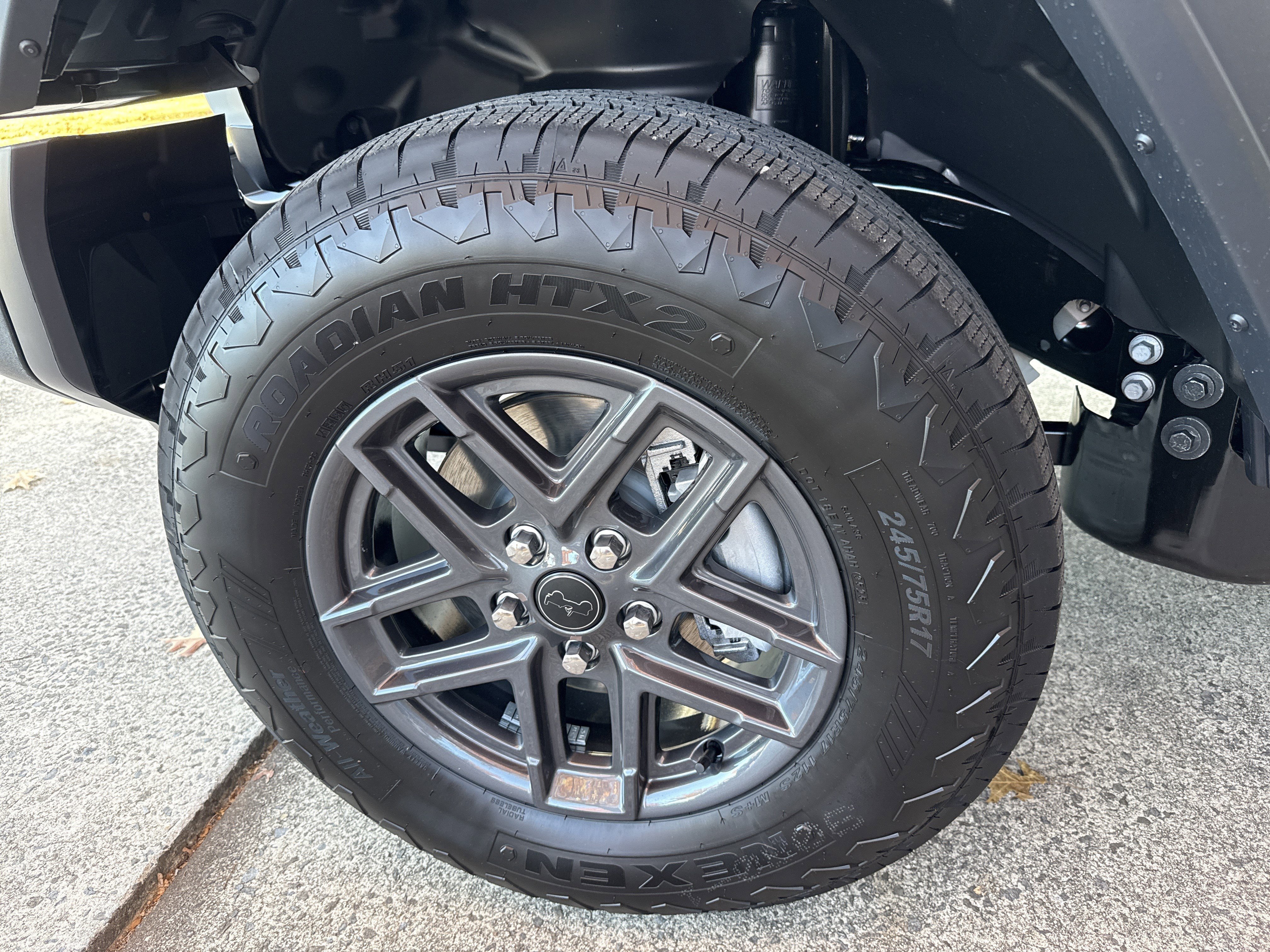 New 2026 Bright White Clear-Coat Exterior Paint Jeep Sport S image 11