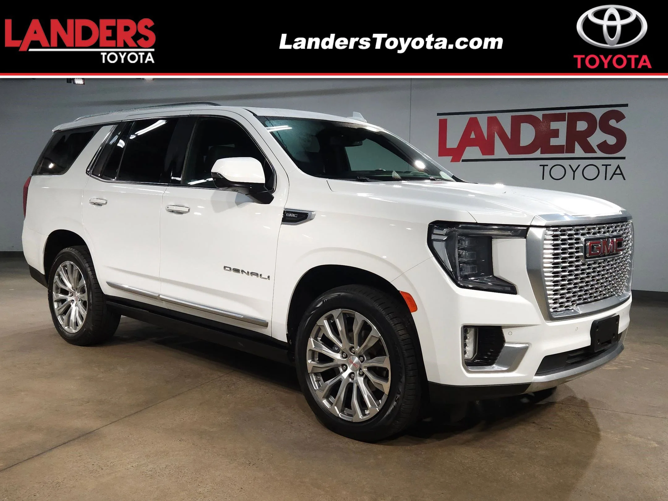 2023 GMC Yukon 4WD Denali's photo