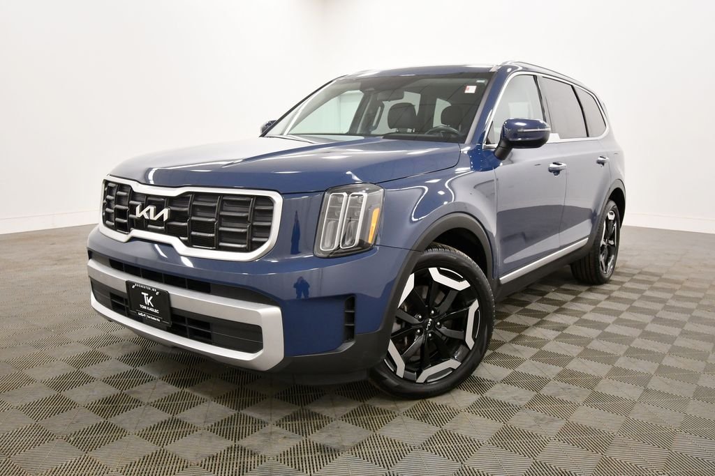 Certified 2023 Kia Telluride S with VIN 5XYP6DGCXPG374978 for sale in Rochester, Minnesota