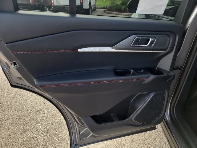 New 2027 Gray Metallic Ford ST image 12