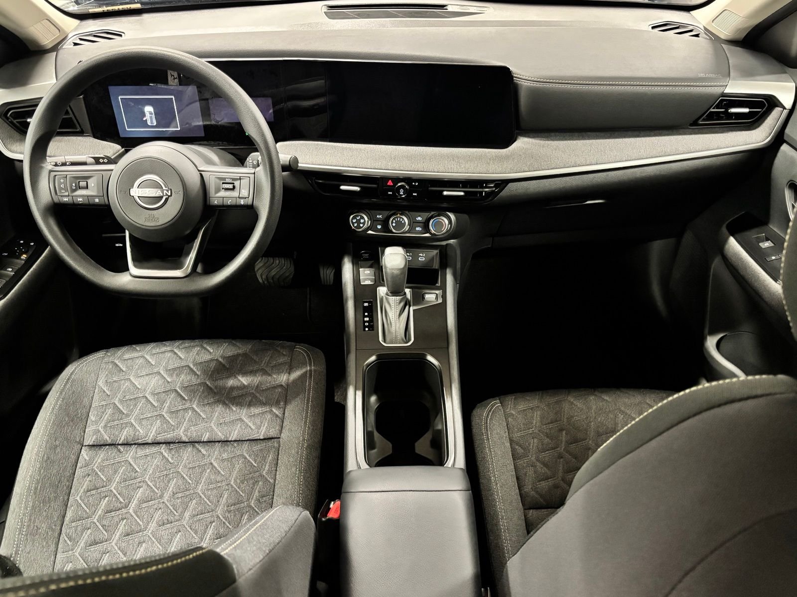 Used 2025 Gray Nissan SV image 11