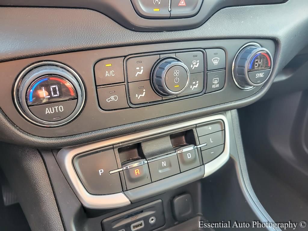 2023 GMC TERRAIN - Image 15