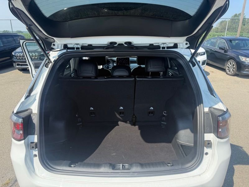 Used 2024 White Jeep Limited image 6