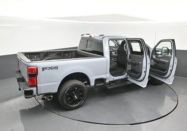 New 2027 Glacier Gray Metallic Tri-Coat Ford F-250® Lariat® image 28