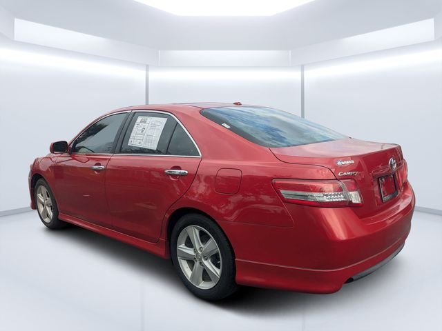 Used 2010  Toyota LE image 5