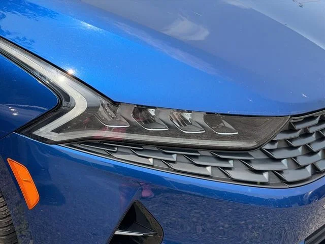 Used 2021 Blue Kia EX image 19