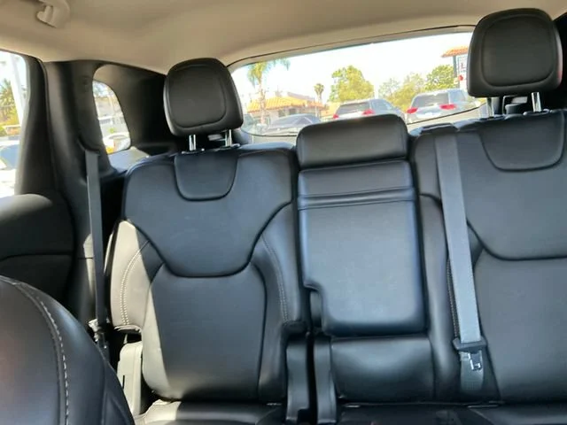 Used 2017 Granite Crystal Metallic Clearcoat Jeep Limited image 16