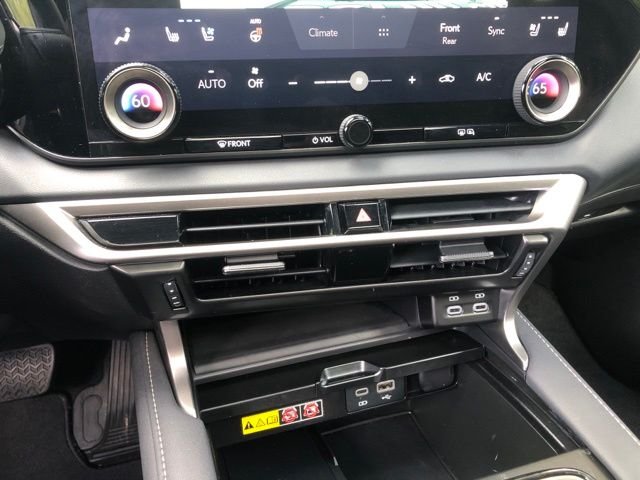 Used 2025 White Pearl Lexus 350 Premium image 32