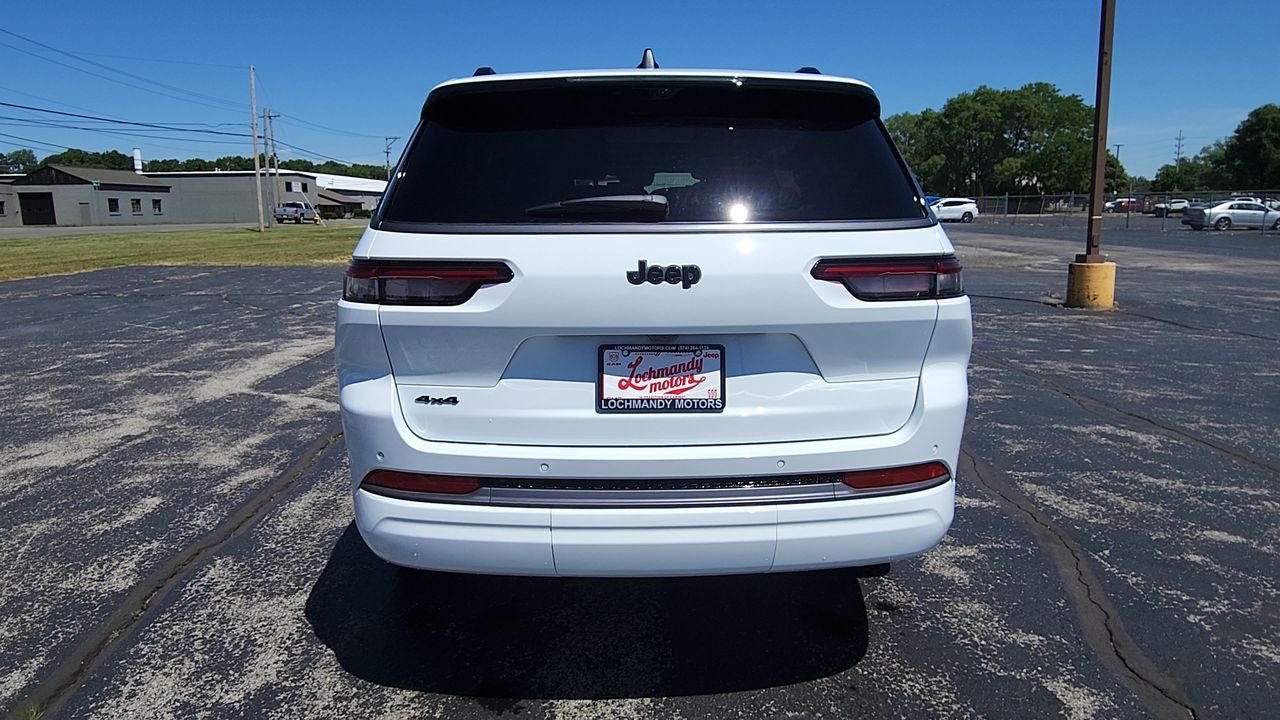 New 2026 Bright White Clear-Coat Exterior Paint Jeep Limited Reserve image 7