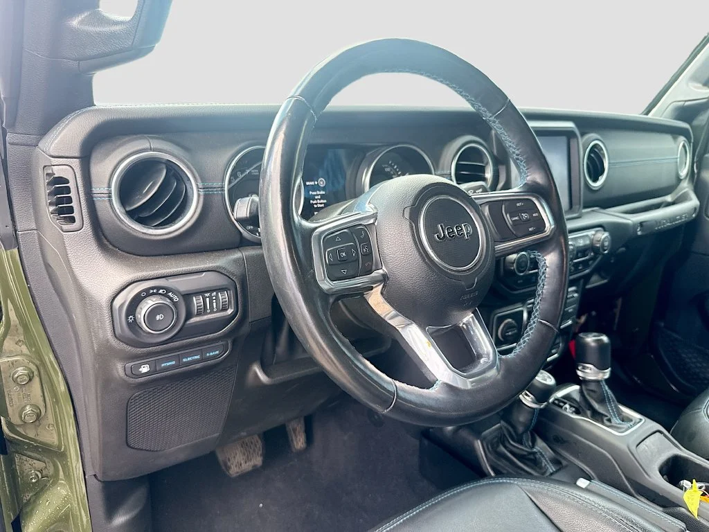 Used 2022 Green Jeep Unlimited Rubicon 4xe image 10