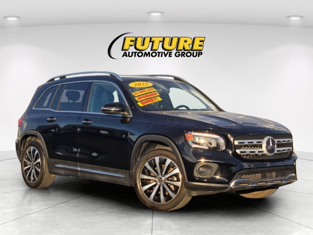 Used 2022 Black Mercedes-Benz GLB 250 image 1
