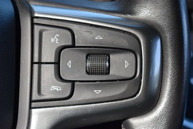 2022 Chevrolet Suburban LS - Photo 24