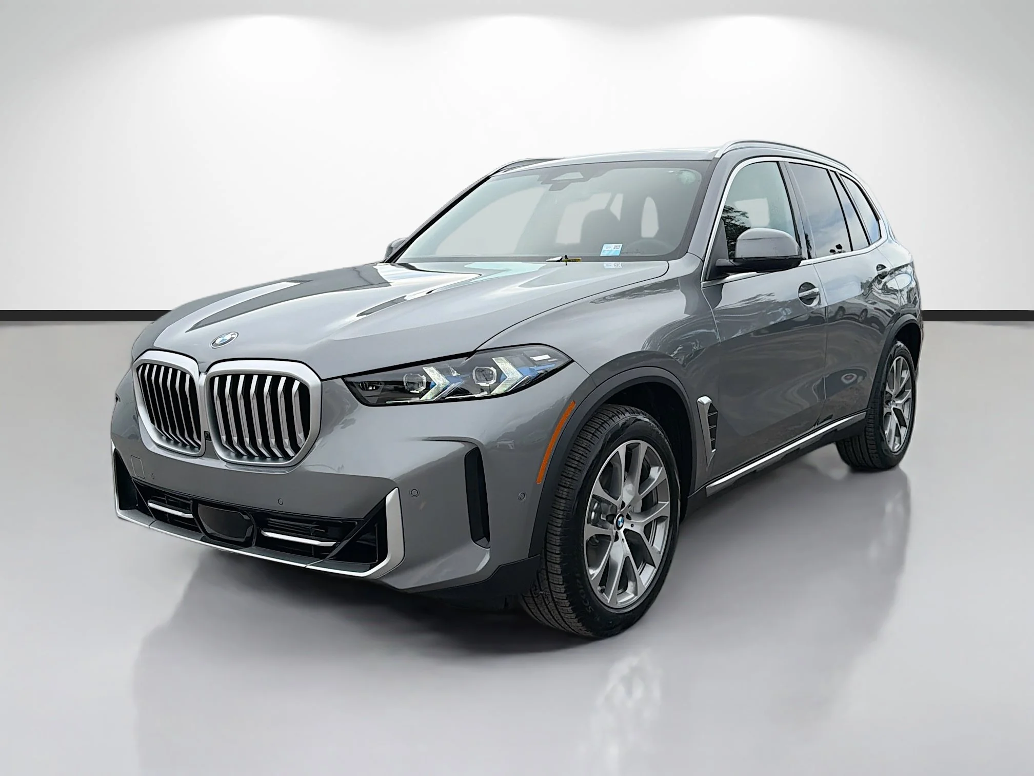 New 2026 Skyscraper Grey Metallic BMW xDrive40i image 7