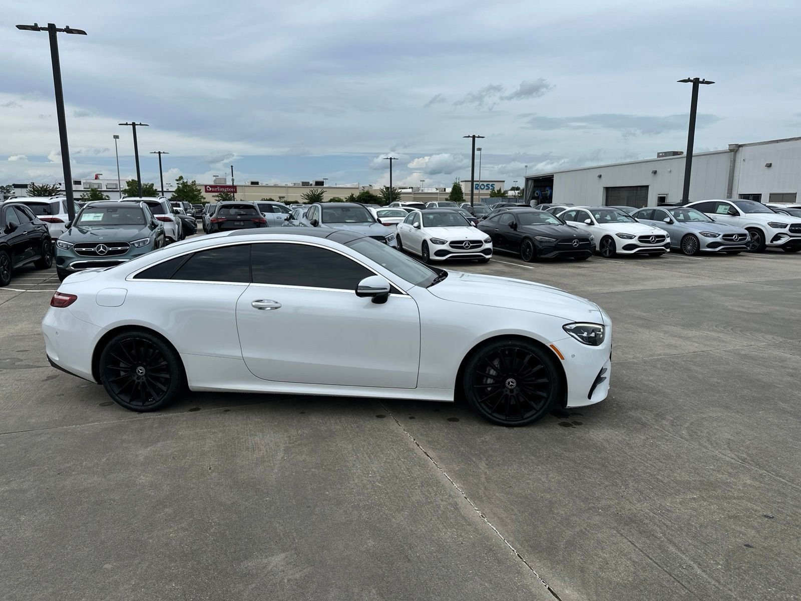 Certified Used 2023  Mercedes-Benz E 450 image 3