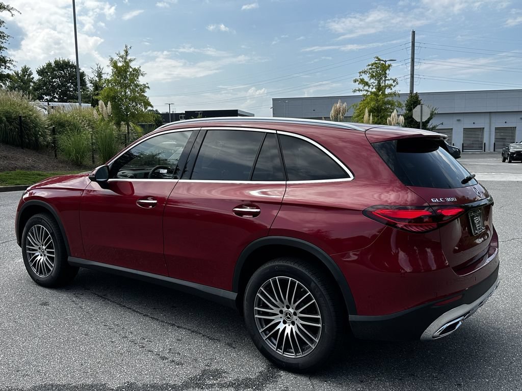New 2026 MANUFAKTUR Patagonia Red Metallic Mercedes-Benz GLC 300 image 43