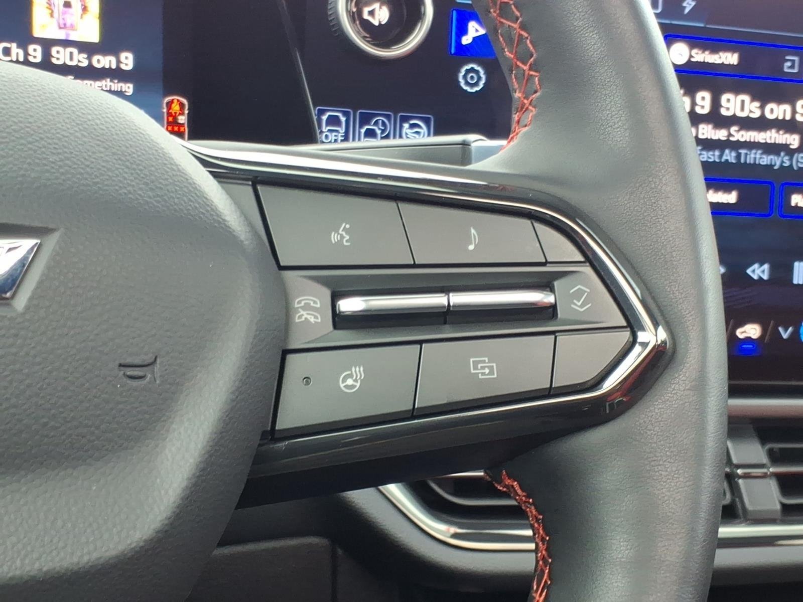 Used 2025 Iridescent Pearl Tricoat Chevrolet RS image 28