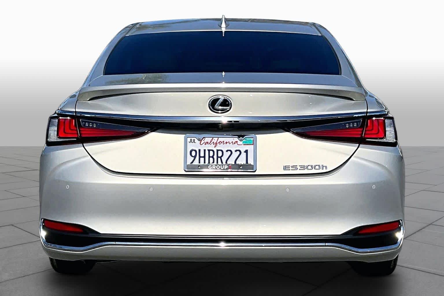 Used 2023 Moonbeam Beige Metallic Lexus  image 4
