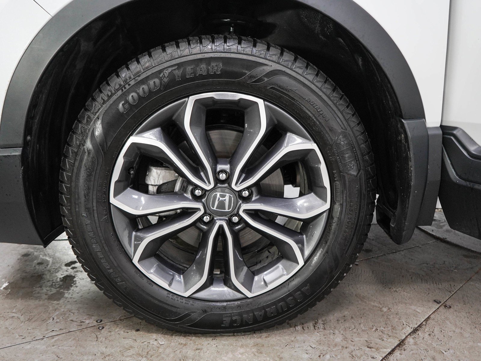 Used 2022 Platinum White Pearl Honda EX-L AWD image 31