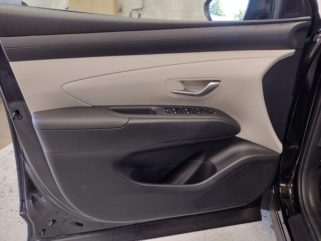 New 2026 Phantom Black Hyundai SE image 17