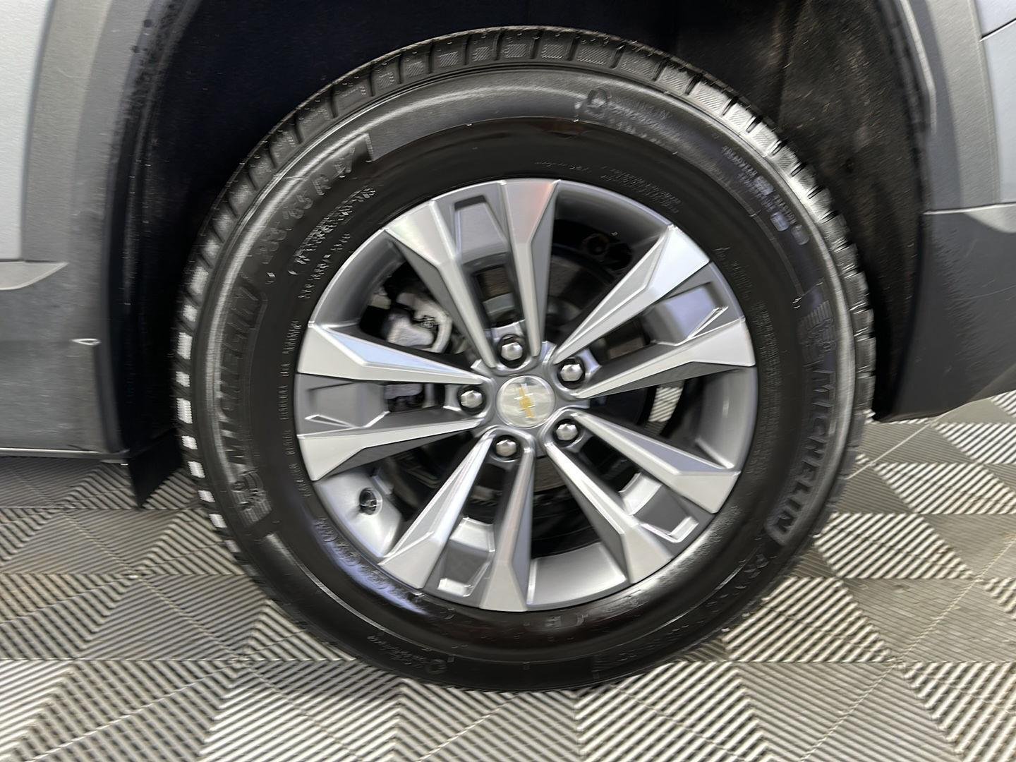 Used 2025 Sterling Gray Metallic Chevrolet AWD LT image 6